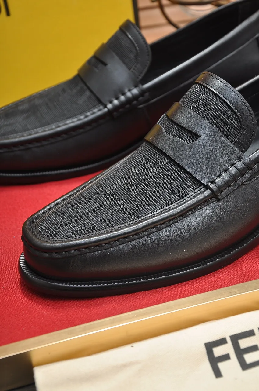 Men's shoes💰560💶[FENDI] The latest high-end men's shoes in Hong Kong! Original quality. The upper is made of imported cowhide material and cowhide lining! Super comfortable on the foot, original wear-resistant outsole, luxurious, fashionable, casual and versatile! Size: 38-45 (45 customized)